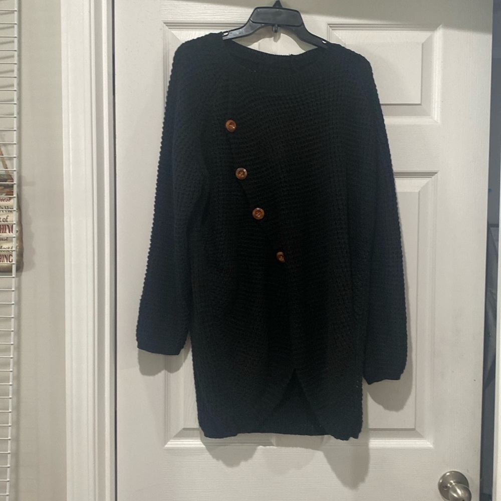 Sweater buttons are designed 2 xl shien